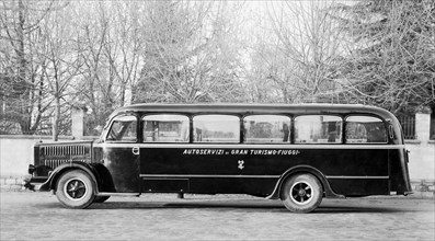 Bus. 1935