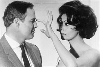 Sophia Loren. Marlon Brando