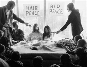 Yoko ono, john lennon, 1971
