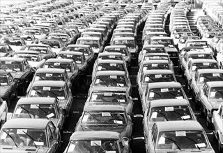 Italy, trofarello, fiat automotive industry, finished cars for sale, 70s