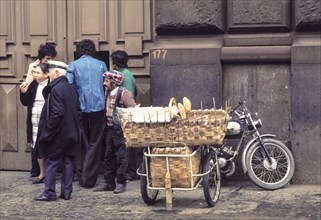 Italy, campania, naples, street vendor, 70's