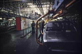 Ussr, togliattigrad, vaz car industry, 80's
