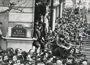 People at charles de gaulle's funeral, colombey-les-deux-eglises, france, 1970