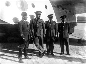 Italo balbo with his aircrew, 1930-31
