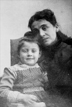 Eleonora duse with daughter enrichetta marchetti, 1882