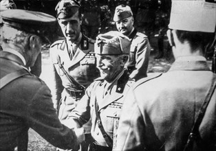 Vittorio emanuele III with English and French generals, bari, November 1943