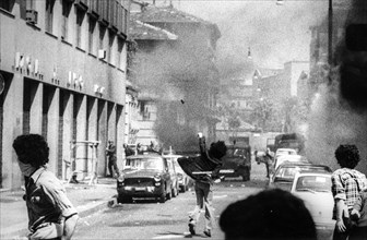Disorder in milan in front of MSI's headquarters, the day after the massacre in brescia, 1974