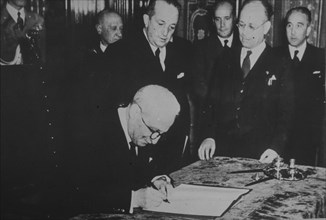 Enrico de nicola, promulgates the constitution of the Italian republic, December 27, 1947