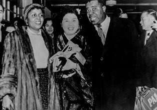 Louis armstrong with wife and miss mizushima, tokyo