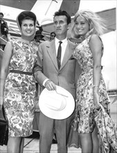 Liz kubiska, mac ronay, maria grazia buccella, 1963