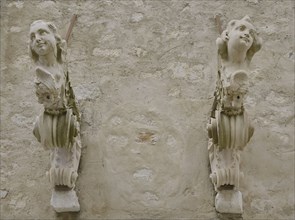 Corbels with angels.