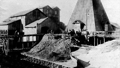 Berestovo-Bogodukhovsky coal mine circa 1890-1910