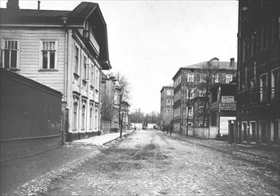 Khamovnichesky Passage from Tyoply Lane circa 1913