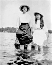 Grand Duchess Olga Alexandrovna with her niece Anastasia