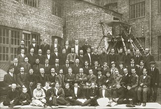 The staff of Shchetinin's Gamayun plant in Petrograd circa  1917
