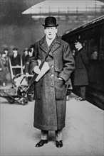 Politician, diplomat or business man arriving at train station during WW1.