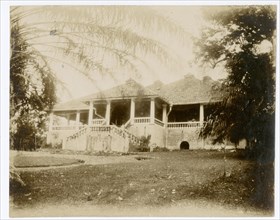 Front of bungalow, Gikiyanakanda plantation