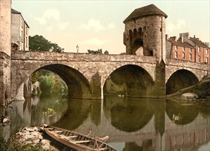 Bridge over the Monnow.