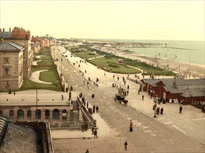 The promenade and lakes.