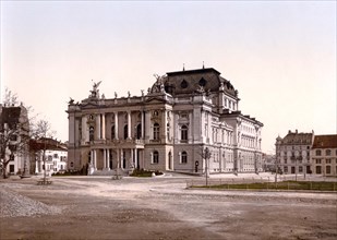 Municipal theater in Zurich.