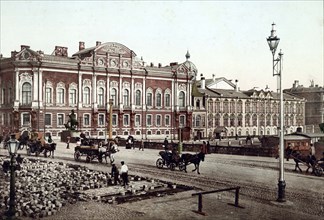 Le pont & le palais Anitschkow.