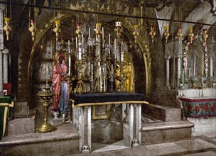 The Calvary and the greek altar.