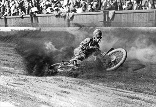 Motorcycle Speedway Spill