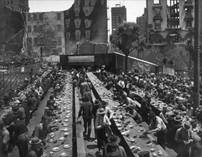 San Francisco Earthquake Diners