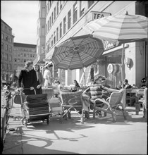 Street Café in Zurich, 1942