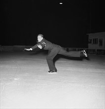 Figure skating ECH 1951 Zurich: Helmut Seibt, 1951.