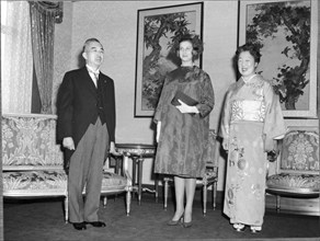 Princess Alexandra visits the japanese emperor 1961.