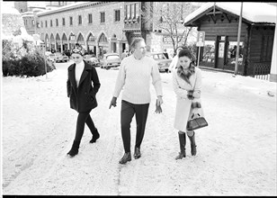 James Mason with his girl-friend Yasuko Yama, 1967.