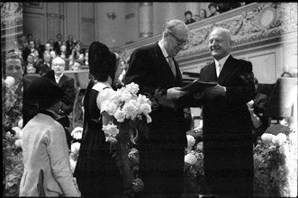 Robert Blum, conductor and Emil Landolt, city councillor 1960.