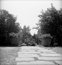 Couple in the Langharden park, 1947