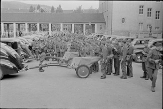 Called up infantrymen gathering; 1940.