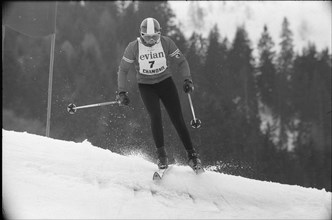 Skiing WC St. Anton downhill 1968: Annerv?sli Zryd.