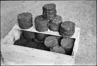 Chewing tobacco for war prisoners, 1944.