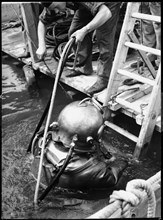 Salvaging of a Bomber from the Greifensee, 1943