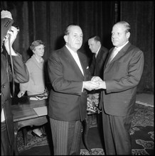 Arnold Schwengeler presents Ernst Ginsberg with the Hans Reinhart Ring, 1963.