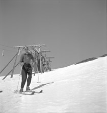 Prince Bernhard in the Bernese Oberland, 1946 .