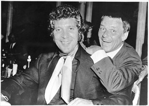 Tom Jones and Frank Sinatra in Las Vegas 1970 .