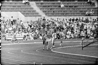 Rome 1960: 4x400m relay, heat 2., USA win.