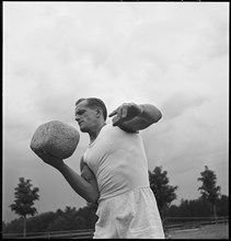 Ernst Marti, Swiss-style wrestler, around 1950 .