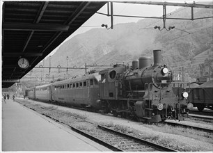 WW 2: border in Chiasso, station, 1943