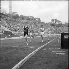 Rome 1960: heat 3 800m; Snell nr 83 wins heat, Waegli nr. 222.