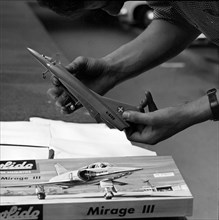 Mirage III model kit, 1964 .