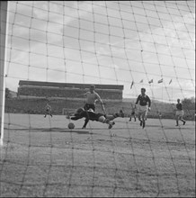 Football WC 1954, match for 3rd place: Austria - Uruguay; keeper Schmied.