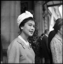 Queen Sirikit of Thailand in Switzerland, 1960 .