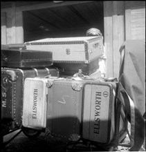 Handling of baggage at Düdendorf airport 1948