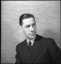 Bernard de Colmont, research scientist 1945 .